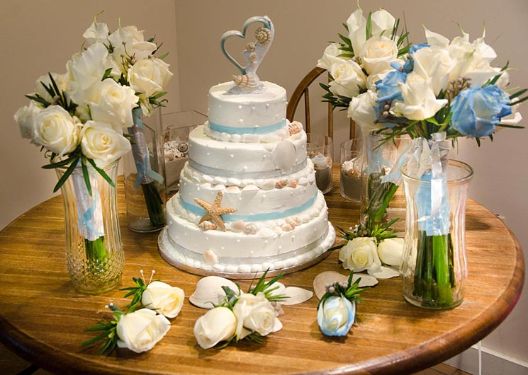cakes and flowers